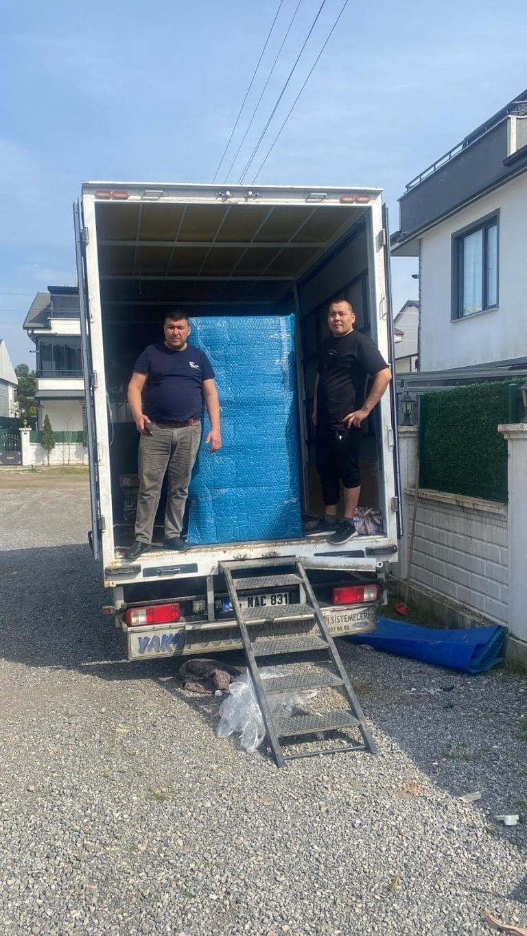 Cevizli Nakliyat kamyonet nakliye hizmeti ile ev eşyası taşıma
