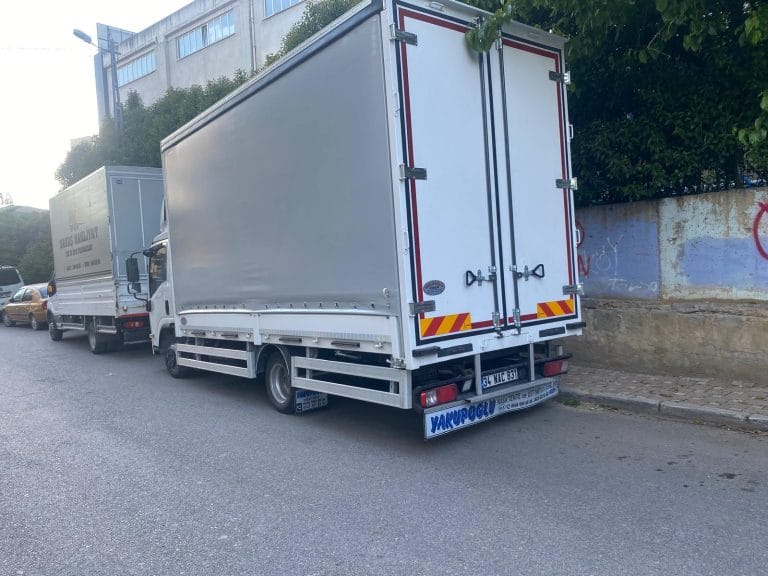 Meclis nakliyat hizmetinde şehir içi kamyon ve kamyonet ile eşya taşıma işlemi