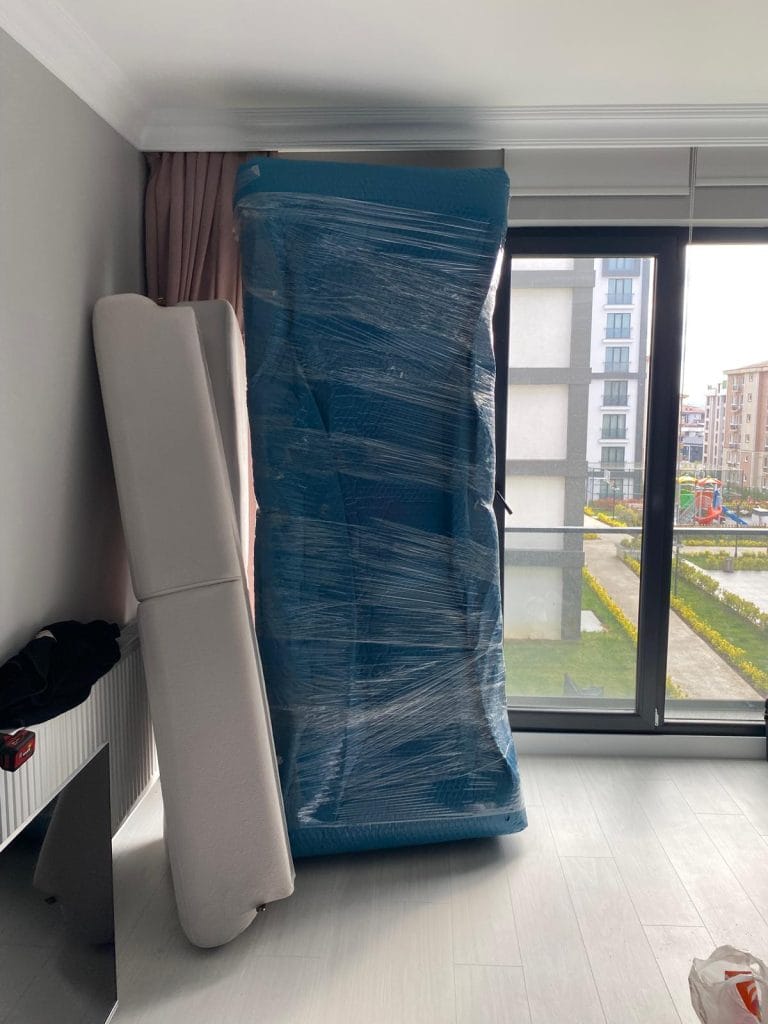 YEDPA liftli kamyon ile ev eşyası taşıma ve güvenli nakliyat hizmeti