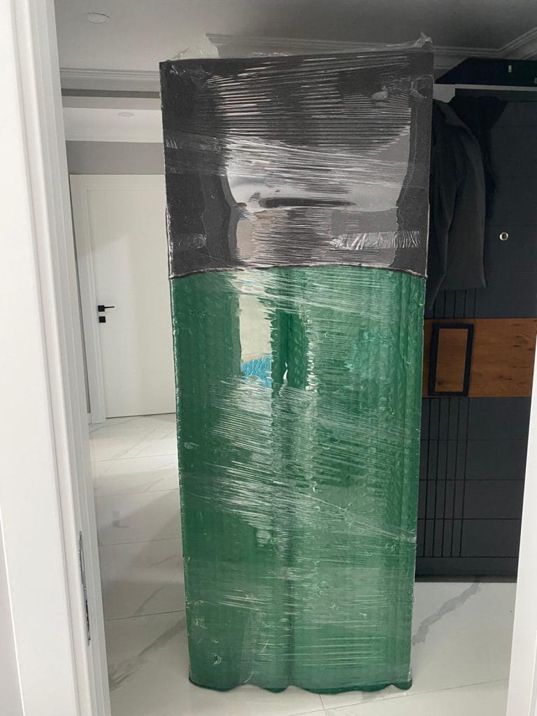 Levent Nakliyat evden eve nakliye sürecinde hassas mobilya paketleme