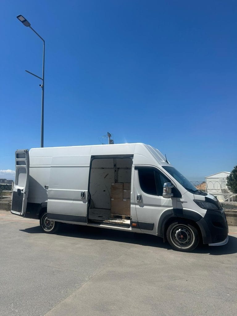 İstanbul panelvan nakliye aracı ile parça eşya ve ticari yük taşıma hizmeti